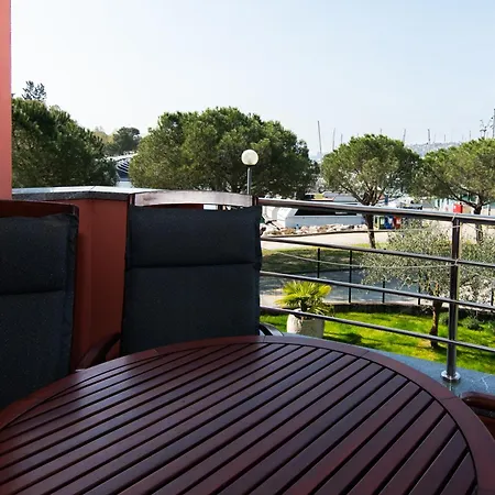 Apartma Marina - Burin 110 By Locap Group *